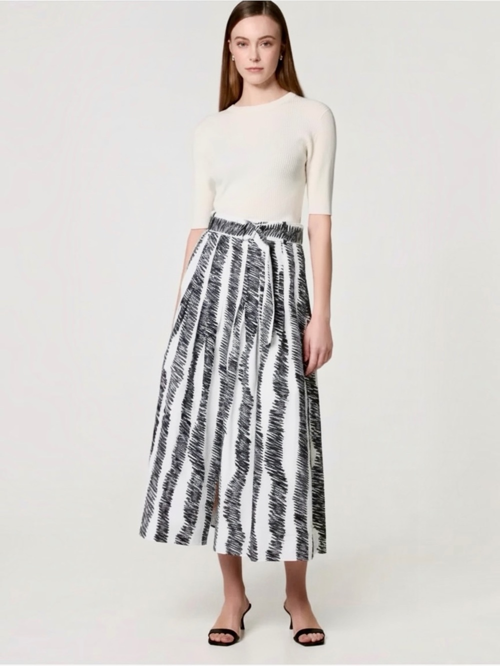 AKRIS PUNTO Women’s Scribble Wave Print Pleated Midi Skirt White & Black Size 2